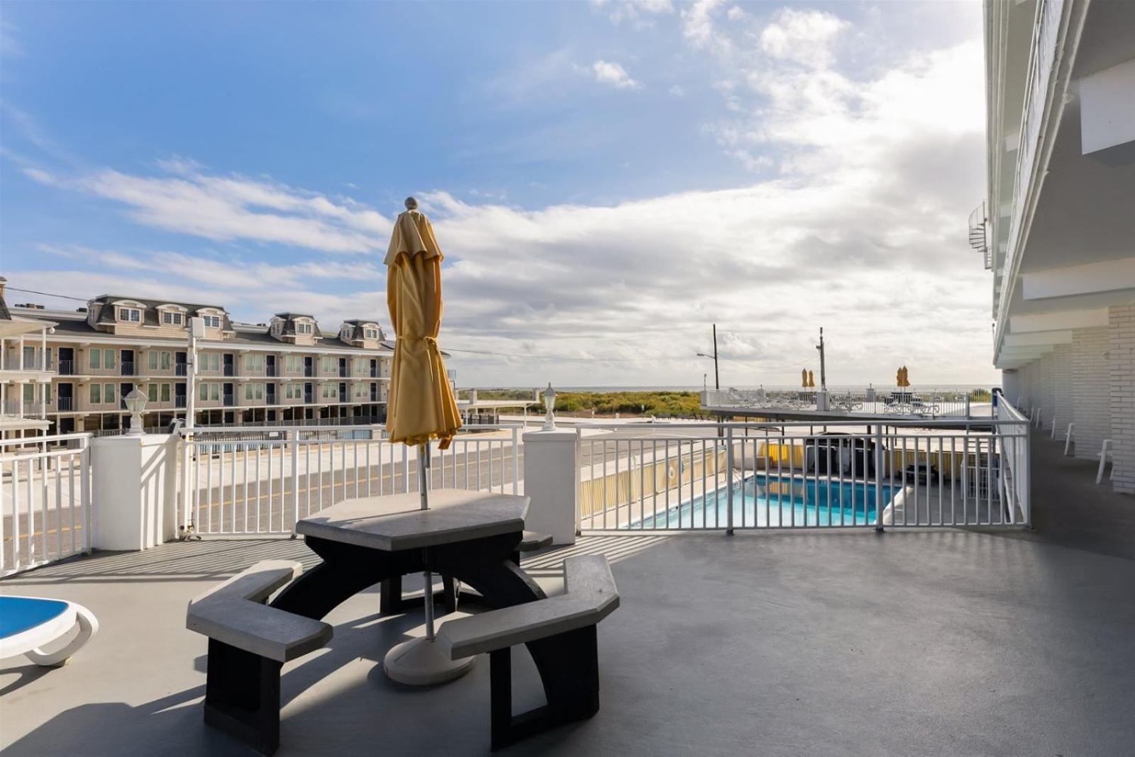 וויילדווד 6201 Ocean Ave, Unit 204 - The Nassau Inn מראה חיצוני תמונה